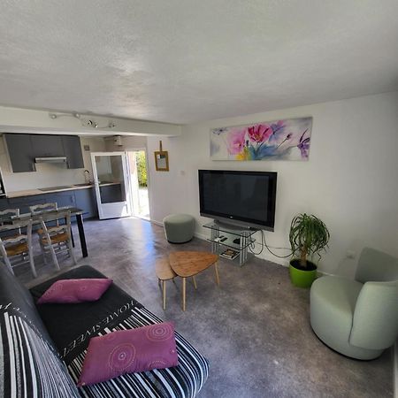 Jolie T2 Independant Dans Une Villa Sollies-Ville Екстериор снимка